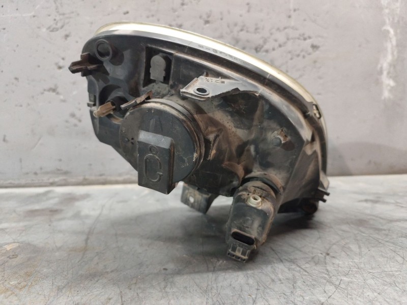 Recambio de faro izquierdo para renault kangoo (f/kc0) 1.5 dci diesel referencia OEM IAM 8200236590  