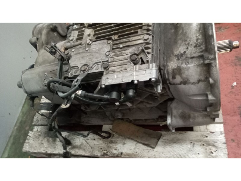 Recambio de caja cambios para volvo trucks b12b referencia OEM IAM VT2412B 2005483004 3190325