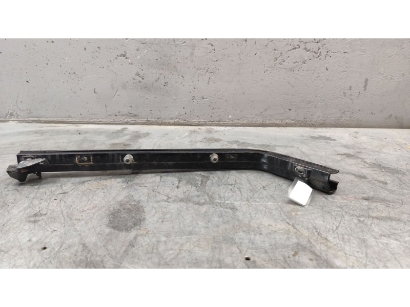 Recambio de guia puerta corredera derecha para fiat doblo ii (152) easy referencia OEM IAM   