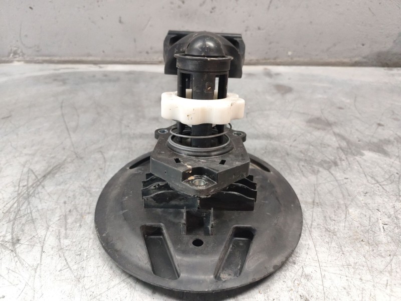 Recambio de soporte rueda de recambio para renault modus confort dynamique referencia OEM IAM 8200367262A  