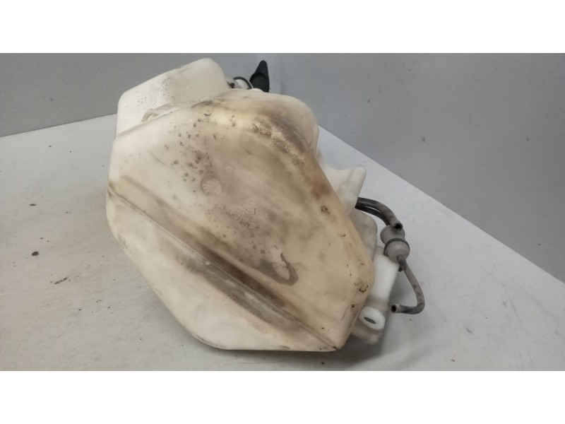 Recambio de deposito limpia para volvo fh xxx 12.8 diesel referencia OEM IAM   