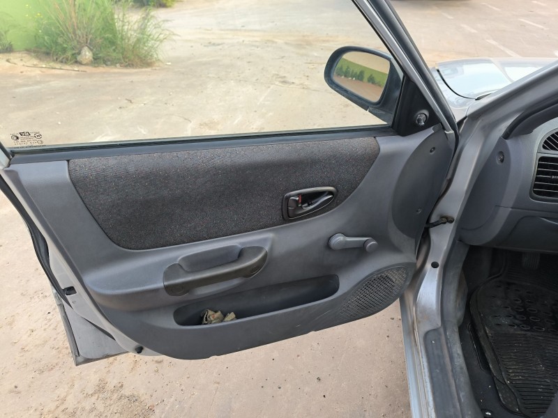 hyundai accent (lc) del año 2000