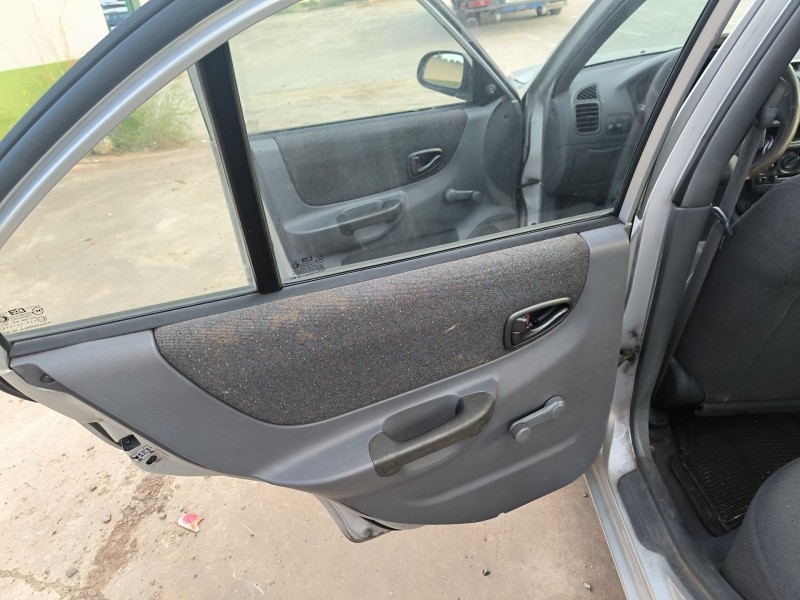 hyundai accent (lc) del año 2000