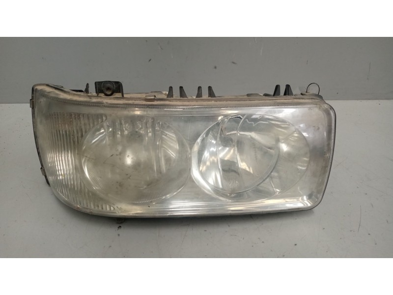 Recambio de faro derecho para daf serie xf105.xxx 12.9 diesel referencia OEM IAM   