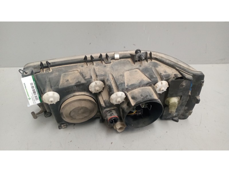 Recambio de faro derecho para daf serie xf105.xxx 12.9 diesel referencia OEM IAM   