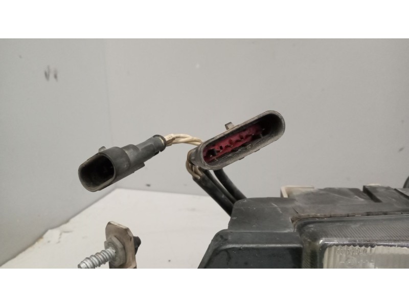 Recambio de faro derecho para iveco eurotech cursor (mh) 7.8 diesel referencia OEM IAM   