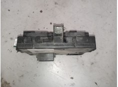 Recambio de caja reles / fusibles para iveco daily iv caja/chasis 35c15 referencia OEM IAM 5801639038  580163903800 2