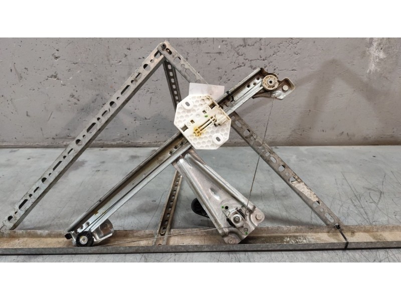 Recambio de elevalunas trasero izquierdo para dacia sandero ii 1.2 referencia OEM IAM   