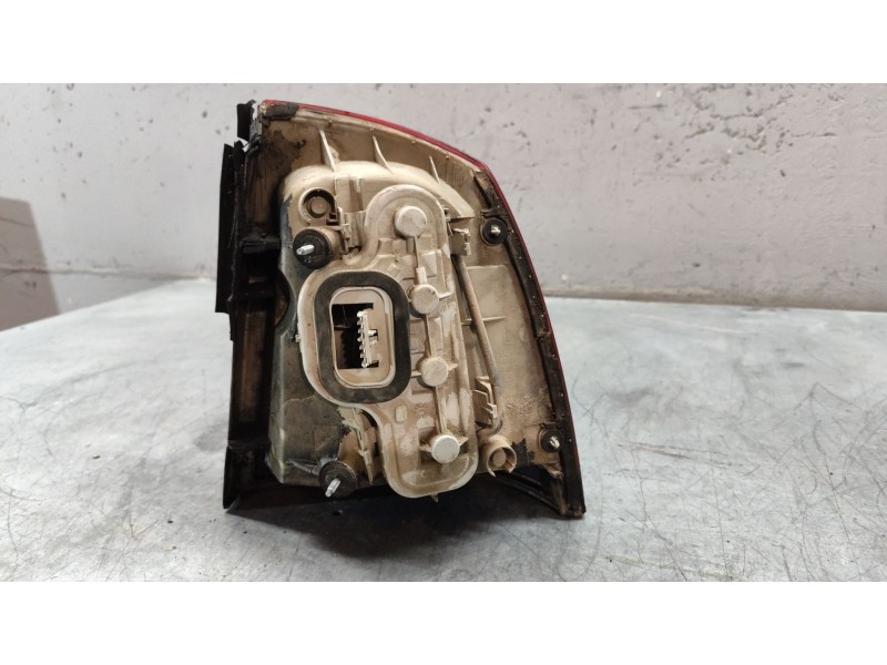 Recambio de piloto trasero izquierdo para opel astra g berlina club referencia OEM IAM 62224  