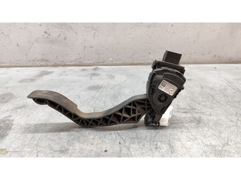 Recambio de pedal acelerador para peugeot 207 x-line referencia OEM IAM 9671433780  