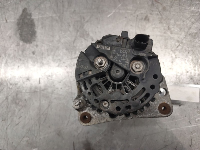 Recambio de alternador para volkswagen polo berlina (6n2) 1.4 tdi referencia OEM IAM 045903023  14V 90A
