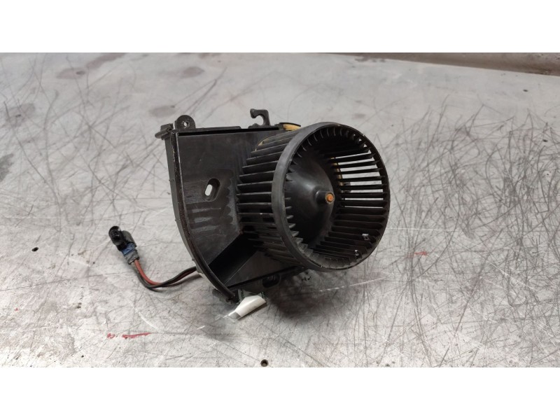 Recambio de ventilador calefaccion para peugeot expert tepee (vf3x_) 2.0 hdi 120 referencia OEM IAM 1401366880  