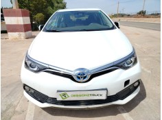 toyota auris (_e15_) del año 2017