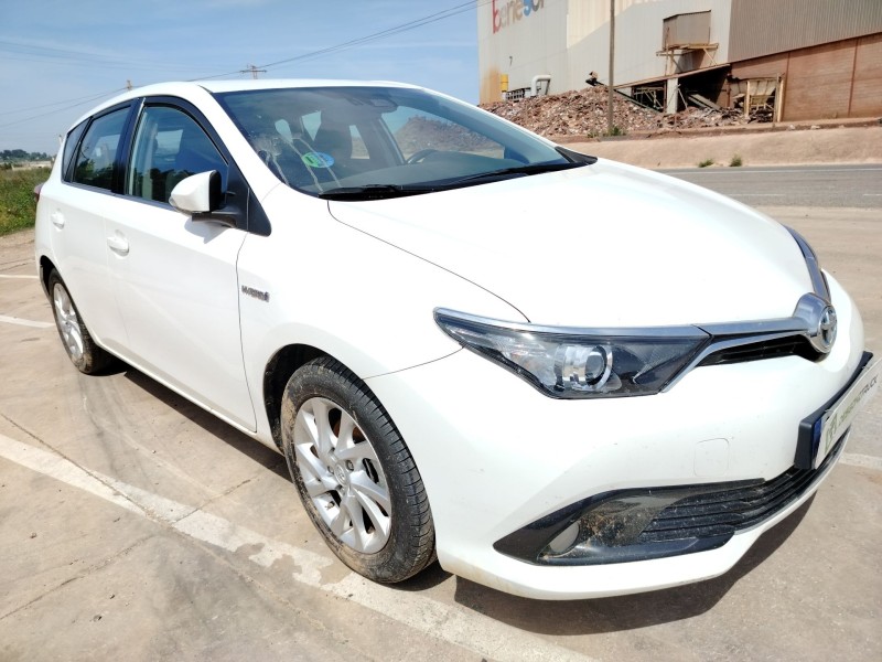 toyota auris (_e15_) del año 2017