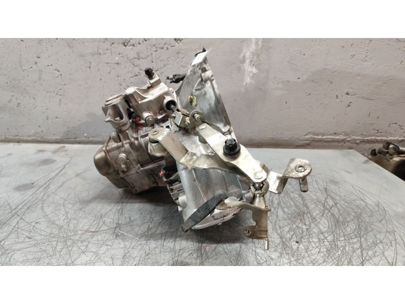 Recambio de caja cambios para opel corsa c club referencia OEM IAM F13W355  