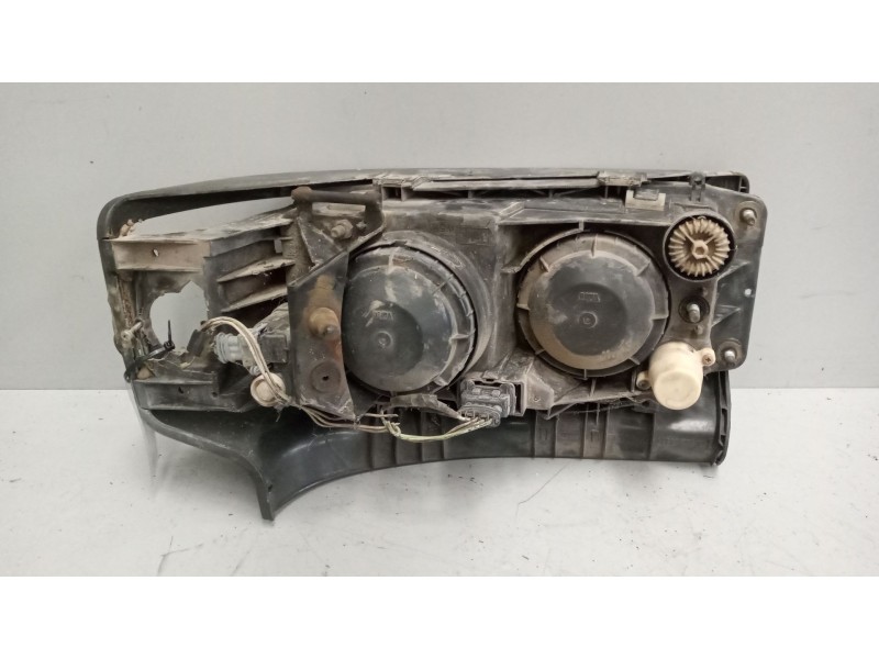 Recambio de faro derecho para renault midlum 4.2 diesel referencia OEM IAM   