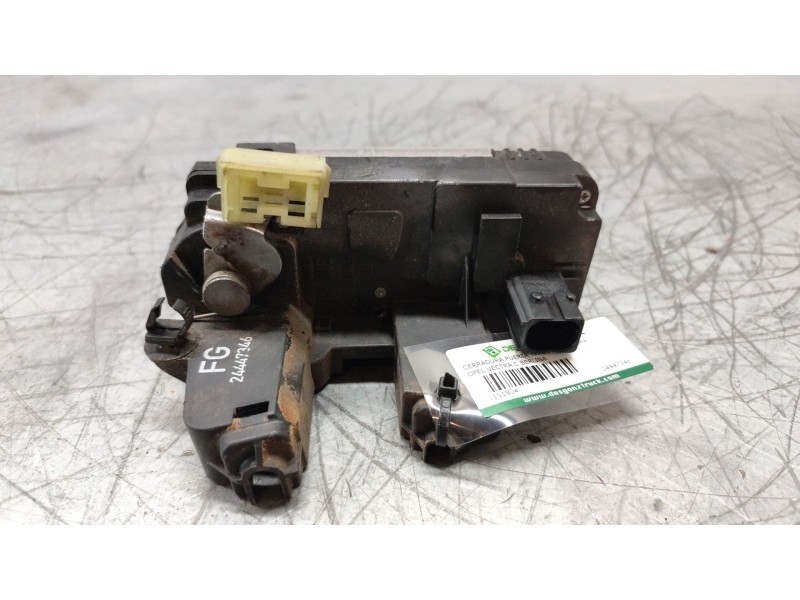 Recambio de cerradura puerta trasera derecha para opel vectra c berlina club referencia OEM IAM 24447346  5 PINS