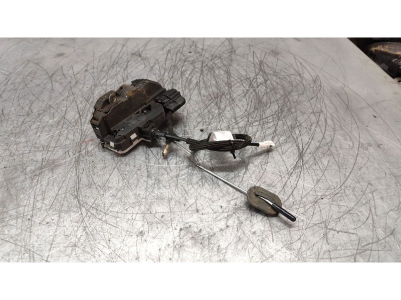 Recambio de cerradura puerta delantera derecha para opel insignia berlina expression referencia OEM IAM   