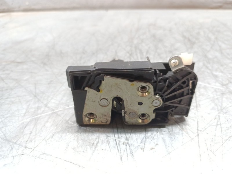 Recambio de cerradura puerta delantera derecha para dacia sandero ii 1.2 referencia OEM IAM   