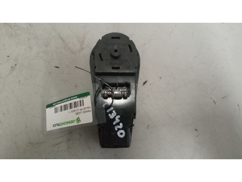 Recambio de mando luces para volvo fm 12 2002 referencia OEM IAM 20466302  