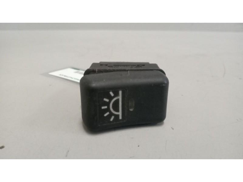 Recambio de interruptor para volvo fm 12 2002 referencia OEM IAM 2056992  