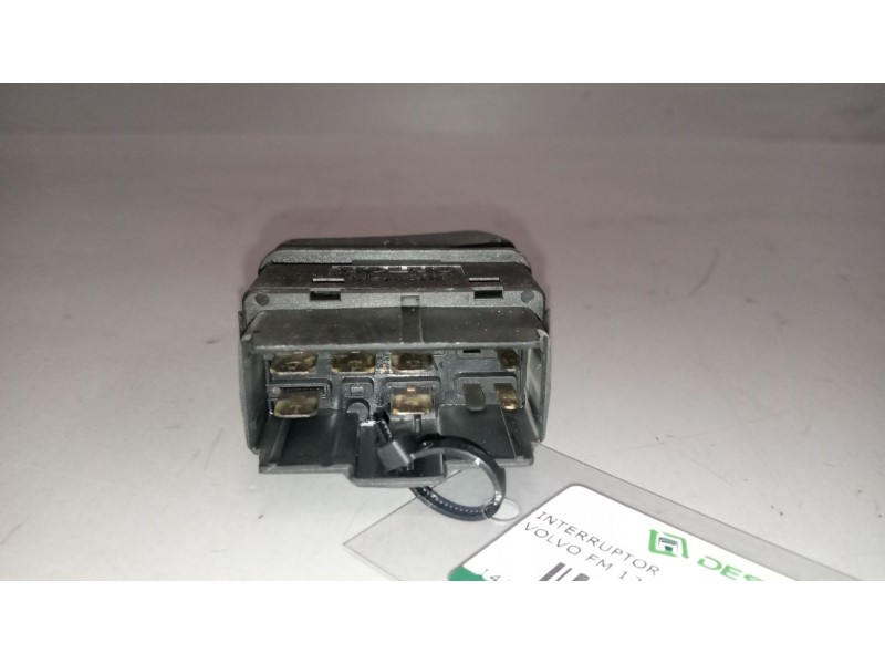 Recambio de interruptor para volvo fm 12 2002 referencia OEM IAM 2056992  