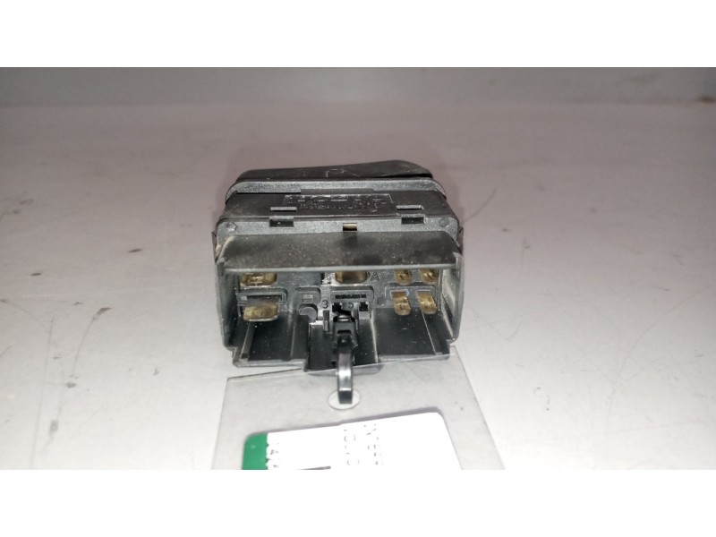 Recambio de interruptor para volvo fm 12 2002 referencia OEM IAM 20569990  