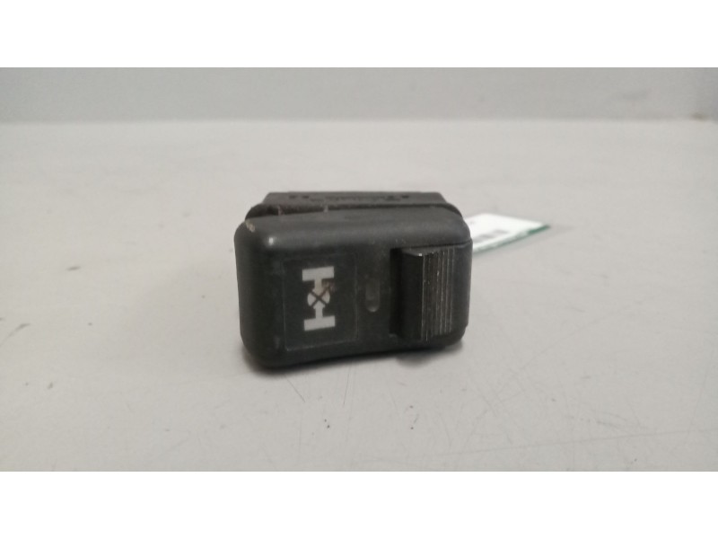 Recambio de interruptor para volvo fm 12 2002 referencia OEM IAM 1077938  