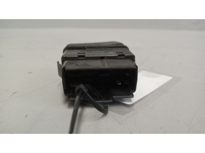 Recambio de interruptor para volvo fm 12 2002 referencia OEM IAM 20569981  