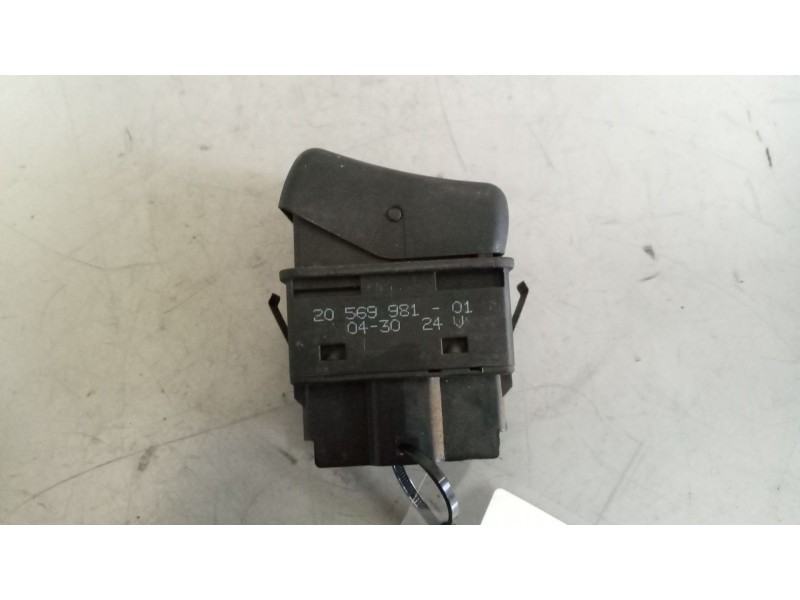 Recambio de interruptor para volvo fm 12 2002 referencia OEM IAM 20569981  
