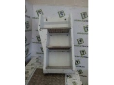 Recambio de peldaño izquierdo para renault magnum e-tech 2000  chasis 4 x 2 larga distancia referencia OEM IAM   