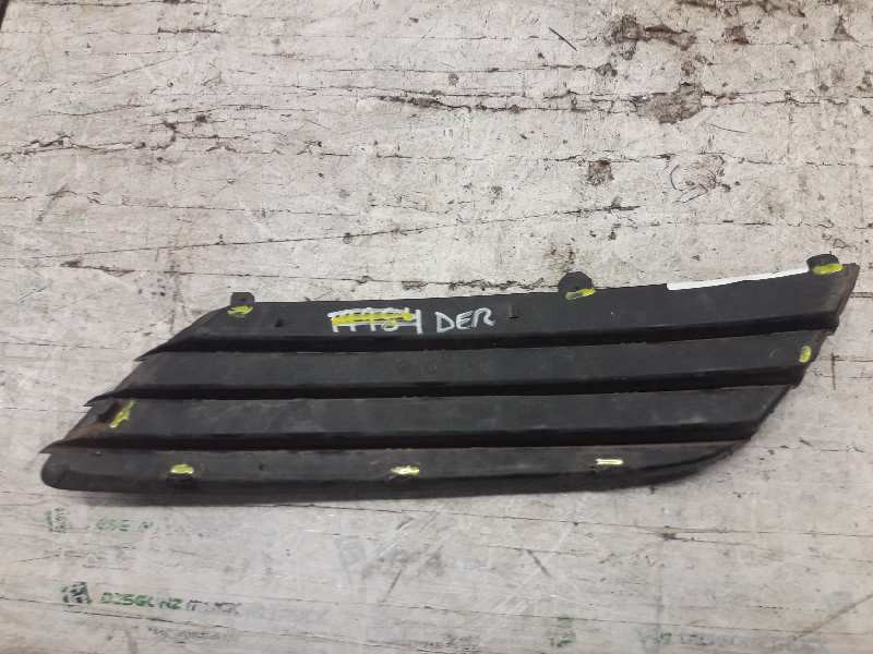 Recambio de rejilla paragolpes derecha para opel astra h ber. cosmo referencia OEM IAM 13117251 375768702 