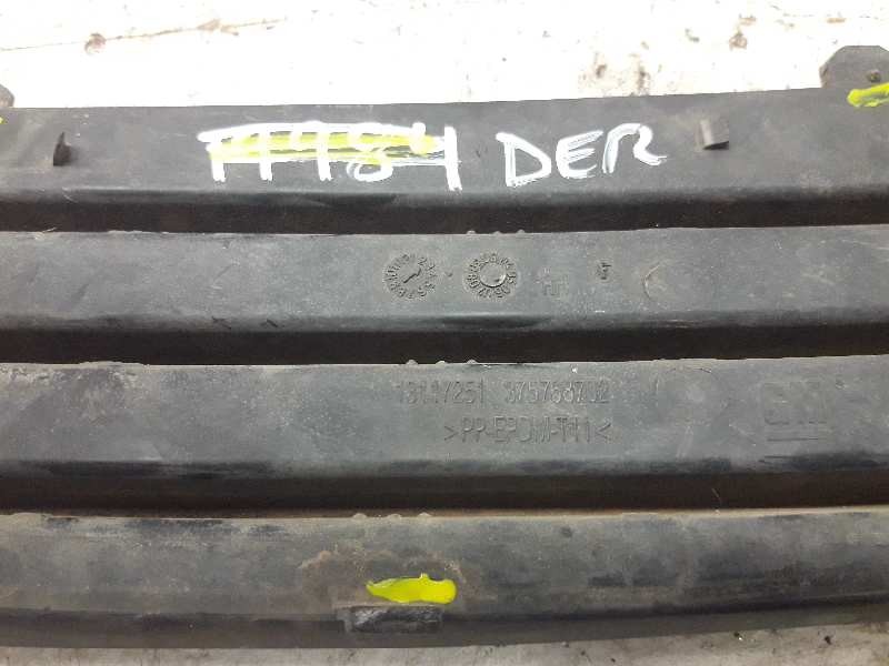 Recambio de rejilla paragolpes derecha para opel astra h ber. cosmo referencia OEM IAM 13117251 375768702 