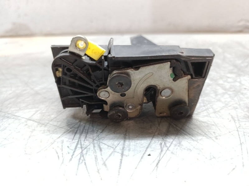 Recambio de cerradura puerta trasera izquierda para dacia sandero ii 1.2 referencia OEM IAM   