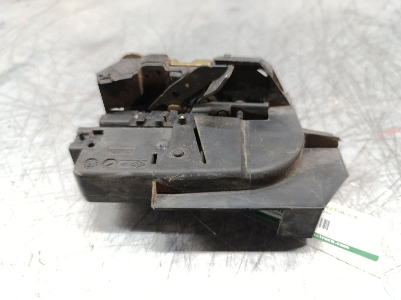 Recambio de cerradura puerta trasera izquierda para renault laguna (b56) 1.8 16v rt referencia OEM IAM   