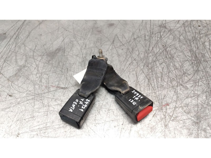 Recambio de enganche cinturon trasero izquierdo para dacia sandero ii 1.2 referencia OEM IAM   