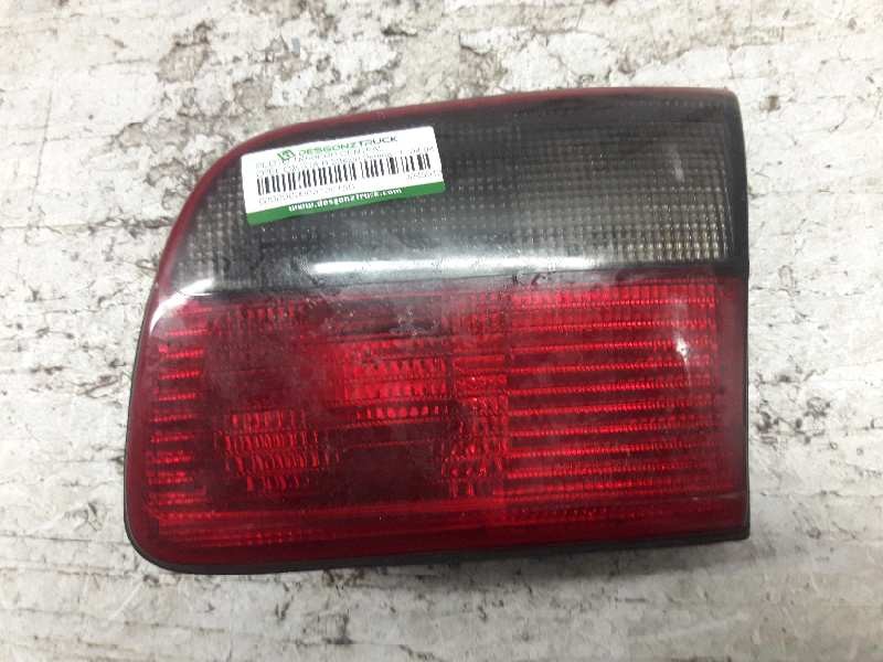 Recambio de piloto trasero central para opel omega b básico berlina referencia OEM IAM 90459126RH DERECHA 