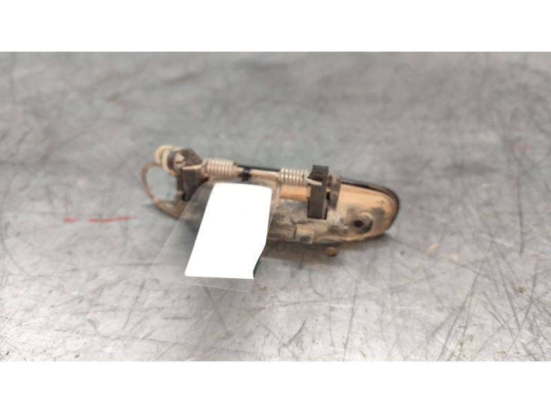 Recambio de maneta exterior delantera izquierda para audi a3 (8p) referencia OEM IAM 8E1837207  