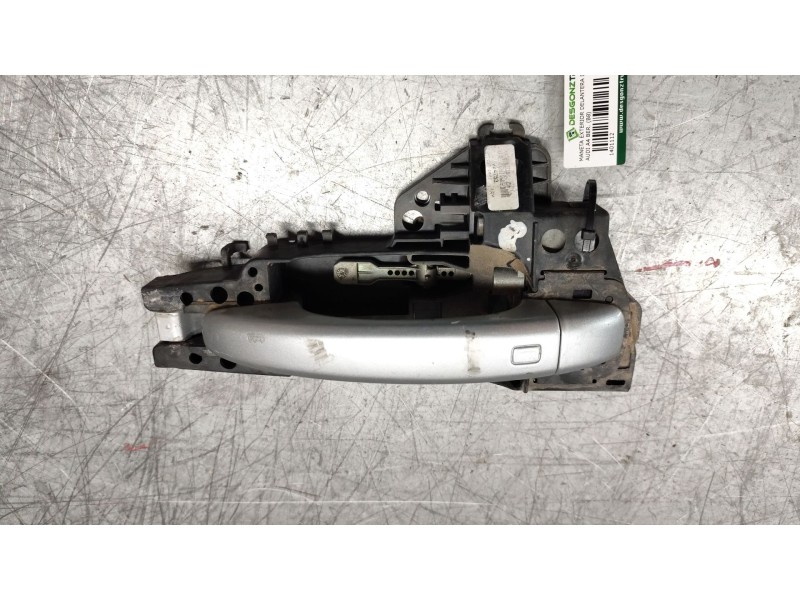 Recambio de maneta exterior delantera derecha para audi a4 ber. (b8) básico referencia OEM IAM 242538  
