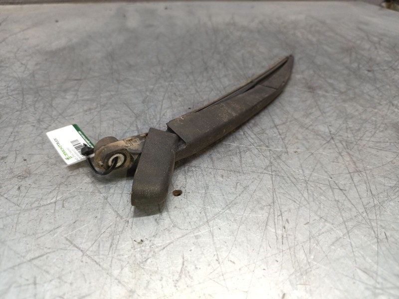Recambio de brazo limpia trasero para dacia sandero ii 1.2 referencia OEM IAM   