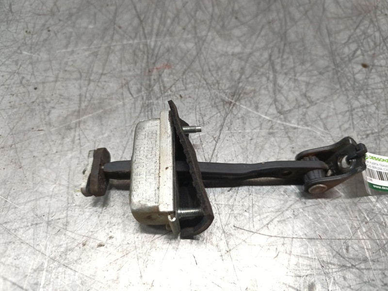 Recambio de retenedor puerta para ford focus berlina (cap) ambiente (d) referencia OEM IAM   