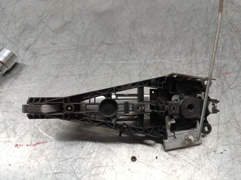 Recambio de maneta exterior delantera izquierda para opel insignia berlina expression referencia OEM IAM   