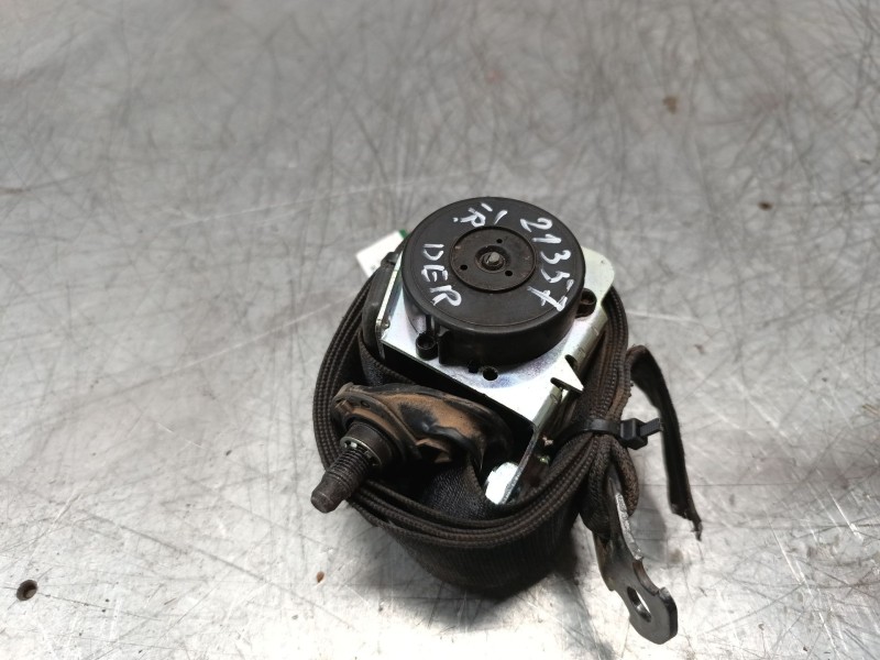 Recambio de cinturon seguridad trasero derecho para opel corsa d ´´111 years´´ referencia OEM IAM   