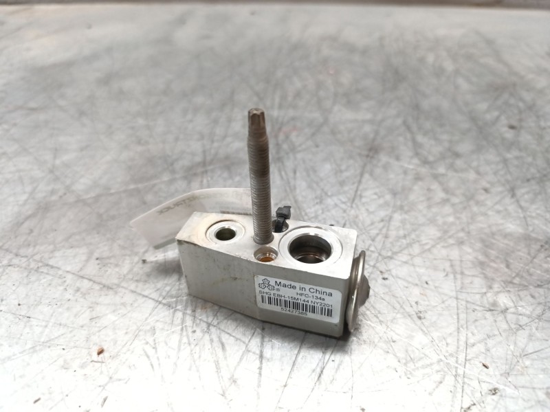 Recambio de valvula expansion para opel insignia berlina expression referencia OEM IAM 52427385  