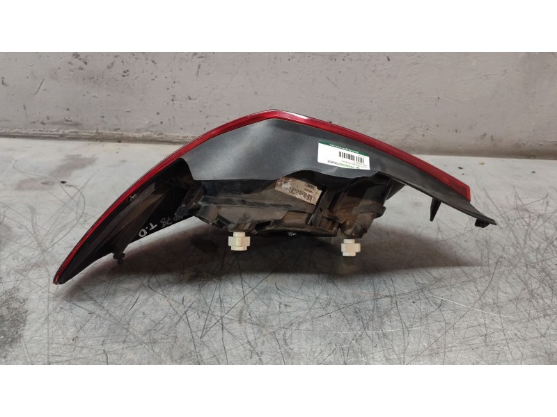 Recambio de piloto trasero derecho para opel corsa d cosmo referencia OEM IAM   