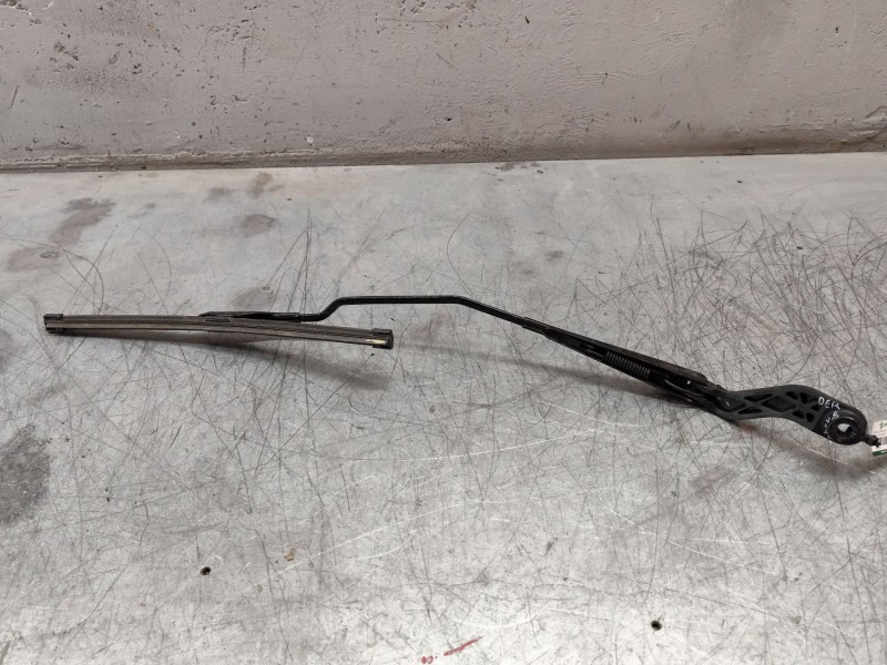 Recambio de brazo limpia delantero derecho para ford ecosport 1.0 ecoboost referencia OEM IAM   