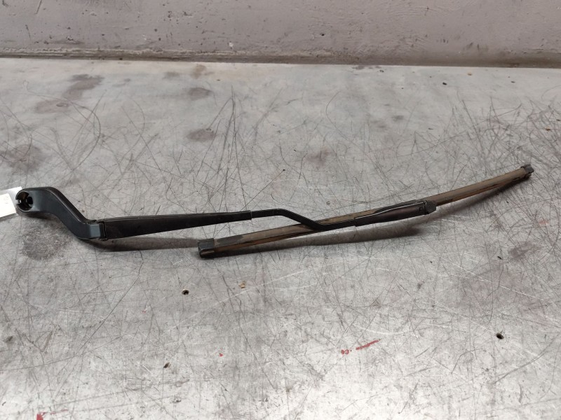 Recambio de brazo limpia delantero izquierdo para ford ecosport 1.0 ecoboost referencia OEM IAM   