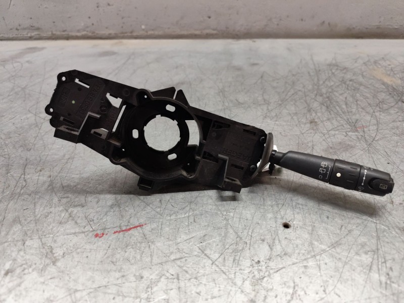 Recambio de mando limpia para citroën xsara berlina 1.9 td sx referencia OEM IAM   