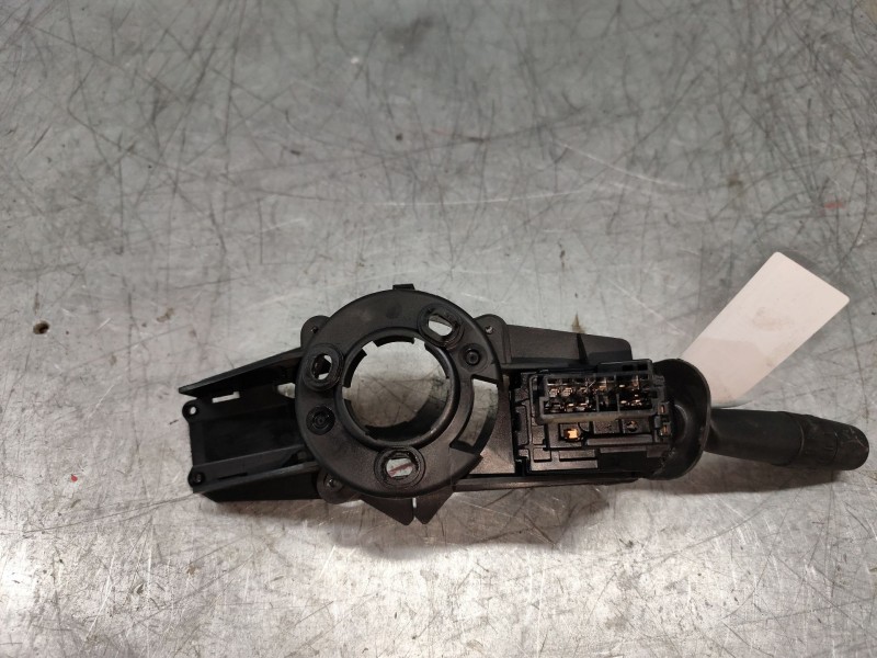 Recambio de mando limpia para citroën xsara berlina 1.9 td sx referencia OEM IAM   