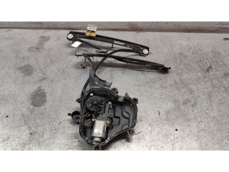 Recambio de elevalunas delantero derecho para seat ibiza iv (6j5, 6p1) 1.6 tdi referencia OEM IAM 6J4837402E  